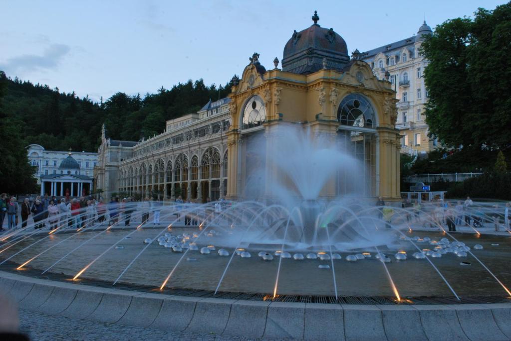Hostel Foster Mariánské Lázně Exteriör bild