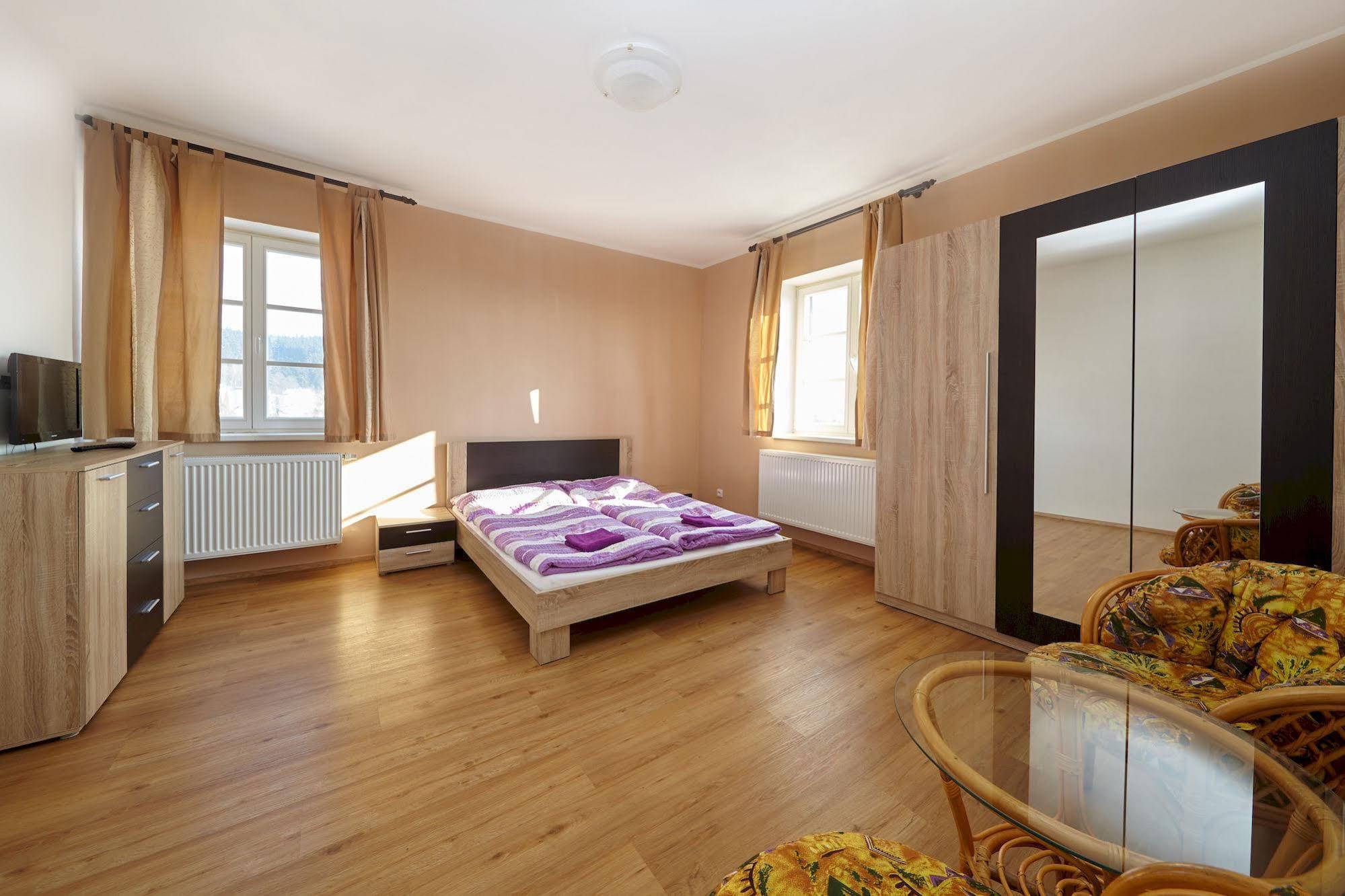 Hostel Foster Mariánské Lázně Exteriör bild