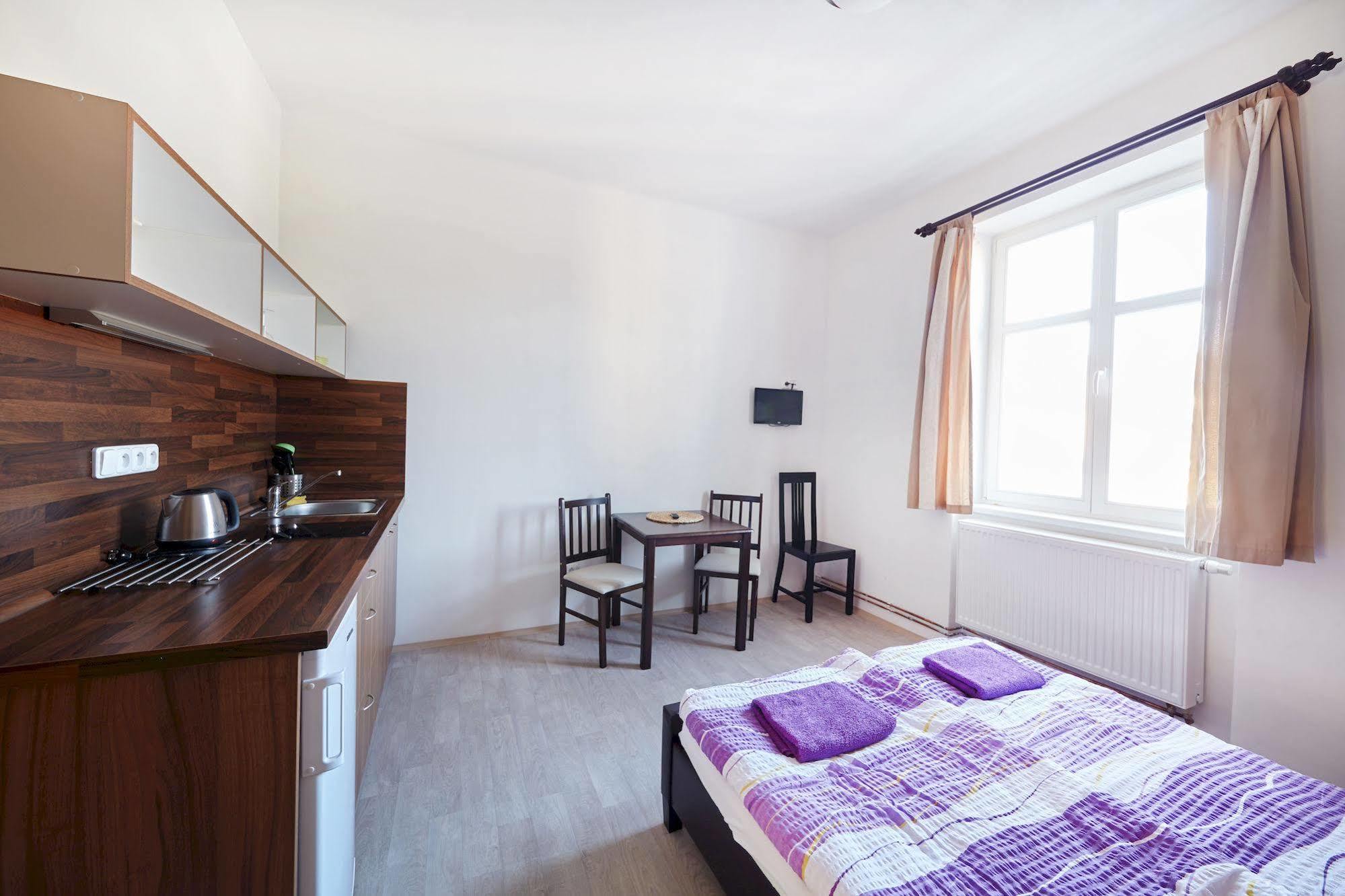 Hostel Foster Mariánské Lázně Exteriör bild